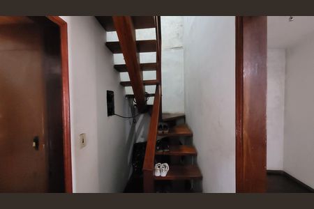 Casa para alugar com 308m², 2 quartos e 3 vagas Casa para alugar com 308m², 2 quartos e 3 vagasSótão