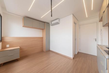 Quarto de kitnet/studio para alugar com 1 quarto, 20m² em Santo Amaro, São Paulo