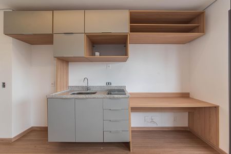 Cozinha de kitnet/studio para alugar com 1 quarto, 20m² em Santo Amaro, São Paulo
