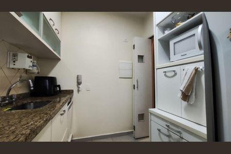 Apartamento à venda com 77m², 3 quartos e 2 vagas