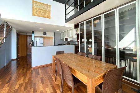 Apartamento à venda com 80m², 1 quarto e 2 vagas Apartamento à venda com 80m², 1 quarto e 2 vagasSala