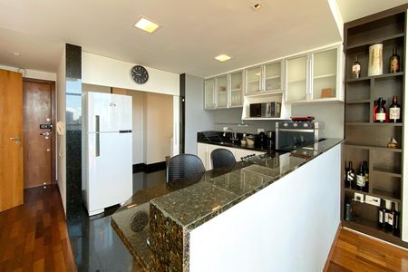 Apartamento à venda com 80m², 1 quarto e 2 vagas Apartamento à venda com 80m², 1 quarto e 2 vagasCozinha