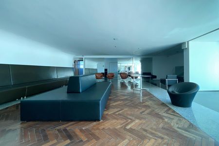 Apartamento à venda com 80m², 1 quarto e 2 vagas Apartamento à venda com 80m², 1 quarto e 2 vagasÁrea comum