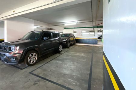 Apartamento à venda com 80m², 1 quarto e 2 vagas Apartamento à venda com 80m², 1 quarto e 2 vagasVagas