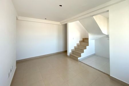 Sala de apartamento à venda com 2 quartos, 135m² em Sagrada Família, Belo Horizonte