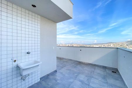 Apartamento à venda com 135m², 2 quartos e 2 vagasÁrea de Serviço