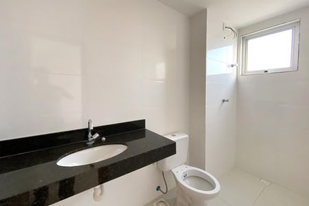 Apartamento à venda com 135m², 2 quartos e 2 vagasBanheiro da Suíte 1