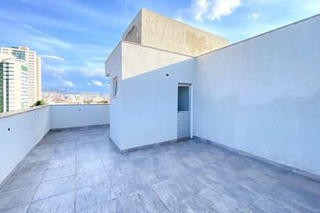 Apartamento à venda com 135m², 2 quartos e 2 vagasCobertura