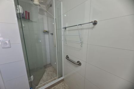 Apartamento à venda com 70m², 2 quartos e 1 vaga Apartamento à venda com 70m², 2 quartos e 1 vagaBanheiro