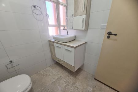 Apartamento à venda com 70m², 2 quartos e 1 vaga Apartamento à venda com 70m², 2 quartos e 1 vagaBanheiro