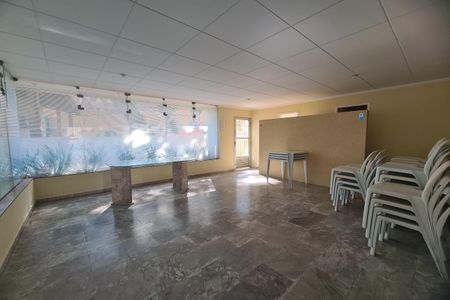 Apartamento à venda com 70m², 2 quartos e 1 vaga Apartamento à venda com 70m², 2 quartos e 1 vagaÁrea comum - Salão de festas