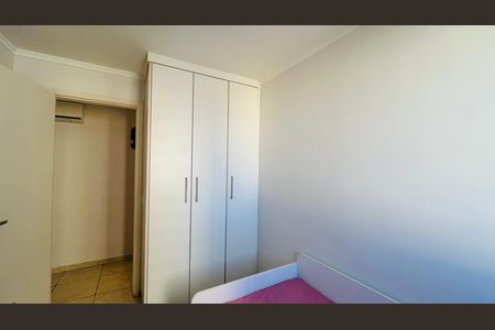 Apartamento à venda com 144m², 4 quartos e 2 vagasQuarto 3