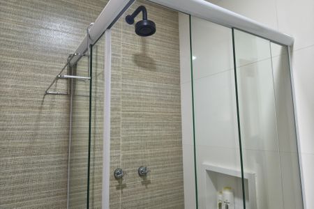 Apartamento para alugar com 149m², 3 quartos e 2 vagas Apartamento para alugar com 149m², 3 quartos e 2 vagasBanheiro da Suíte 1