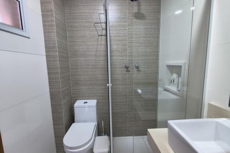 Apartamento para alugar com 149m², 3 quartos e 2 vagas Apartamento para alugar com 149m², 3 quartos e 2 vagasBanheiro da Suíte 1