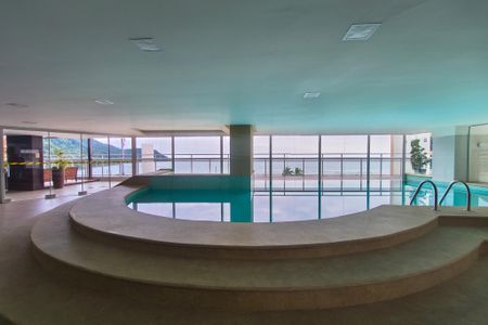 Apartamento para alugar com 149m², 3 quartos e 2 vagas Apartamento para alugar com 149m², 3 quartos e 2 vagasÁrea comum - Piscina