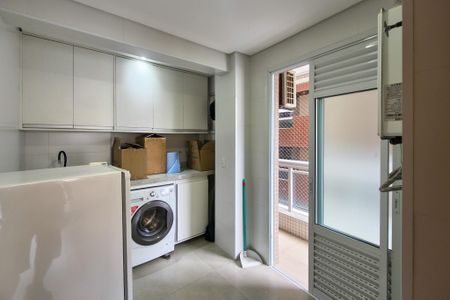 Apartamento para alugar com 149m², 3 quartos e 2 vagas Apartamento para alugar com 149m², 3 quartos e 2 vagasSacada