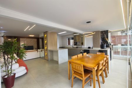 Apartamento para alugar com 149m², 3 quartos e 2 vagas Apartamento para alugar com 149m², 3 quartos e 2 vagasSala