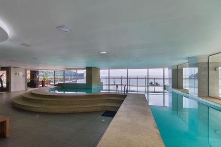 Apartamento para alugar com 149m², 3 quartos e 2 vagas Apartamento para alugar com 149m², 3 quartos e 2 vagasÁrea comum - Piscina