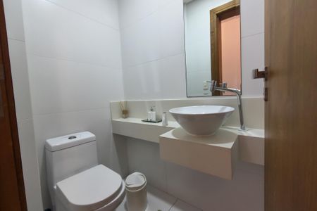 Apartamento para alugar com 149m², 3 quartos e 2 vagas Apartamento para alugar com 149m², 3 quartos e 2 vagasLavabo