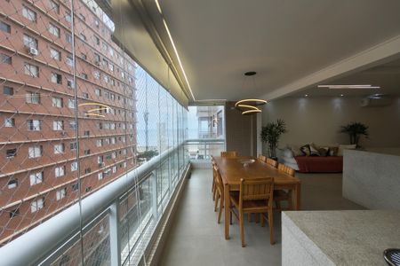 Apartamento para alugar com 149m², 3 quartos e 2 vagas Apartamento para alugar com 149m², 3 quartos e 2 vagasSacada