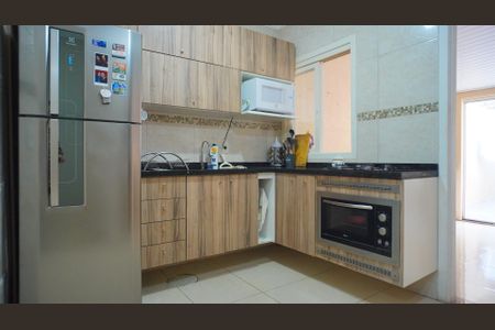 Casa à venda com 105m², 2 quartos e 2 vagasCozinha 