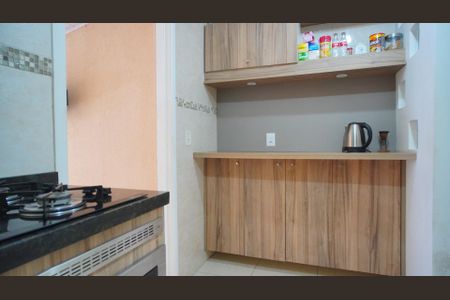 Casa à venda com 105m², 2 quartos e 2 vagasCozinha 