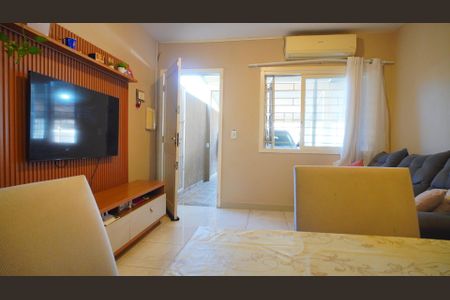 Sala de casa à venda com 2 quartos, 105m² em Jardim Dona Leopoldina, Porto Alegre