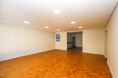 Sala de casa à venda com 3 quartos, 400m² em Vila Mariana, São Paulo