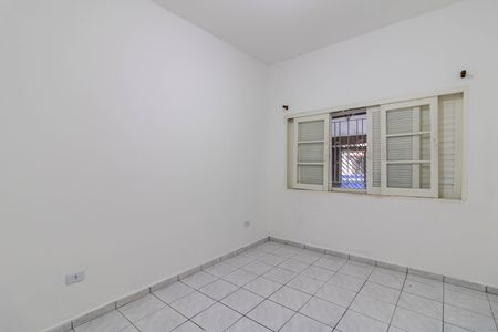 Casa para alugar com 120m², 2 quartos e 2 vagasQuarto 1