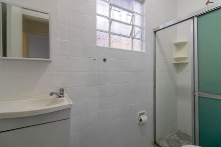 Casa para alugar com 120m², 2 quartos e 2 vagasBanheiro 