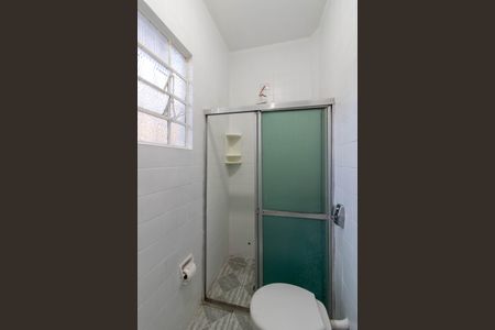 Casa para alugar com 120m², 2 quartos e 2 vagasBanheiro 
