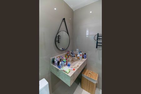 Casa à venda com 125m², 3 quartos e 3 vagasBanheiro da Suíte