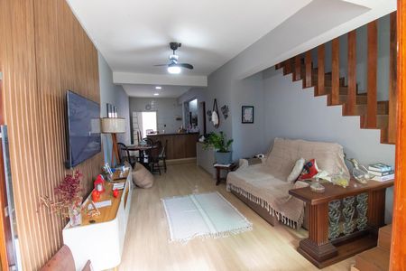 Sala de casa à venda com 3 quartos, 125m² em Itaipu, Niterói