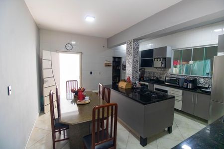 Casa à venda com 125m², 3 quartos e 3 vagasCozinha