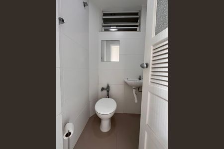 Apartamento para alugar com 137m², 3 quartos e 1 vaga Apartamento para alugar com 137m², 3 quartos e 1 vagaBanheiro de serviço