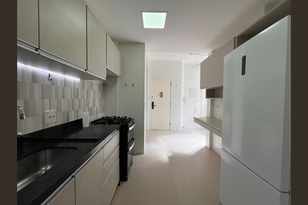 Apartamento para alugar com 137m², 3 quartos e 1 vaga Apartamento para alugar com 137m², 3 quartos e 1 vagaCozinha