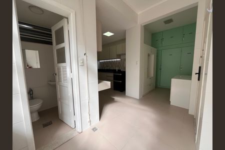 Apartamento para alugar com 137m², 3 quartos e 1 vaga Apartamento para alugar com 137m², 3 quartos e 1 vagaÁrea de Serviço