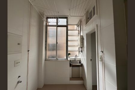 Apartamento para alugar com 137m², 3 quartos e 1 vaga Apartamento para alugar com 137m², 3 quartos e 1 vagaÁrea de Serviço