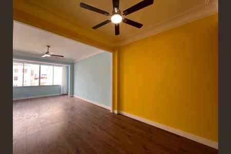 Apartamento para alugar com 137m², 3 quartos e 1 vaga Apartamento para alugar com 137m², 3 quartos e 1 vagaSala