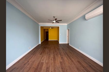 Sala  de apartamento para alugar com 3 quartos, 137m² em Copacabana, Rio de Janeiro