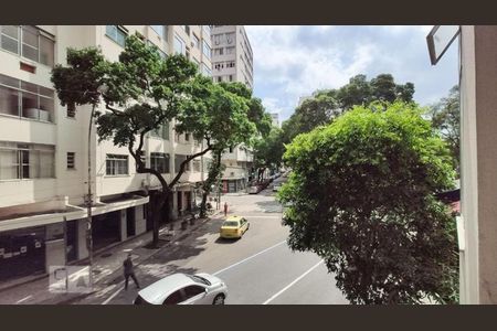 Apartamento à venda com 98m², 2 quartos e sem vagaVista