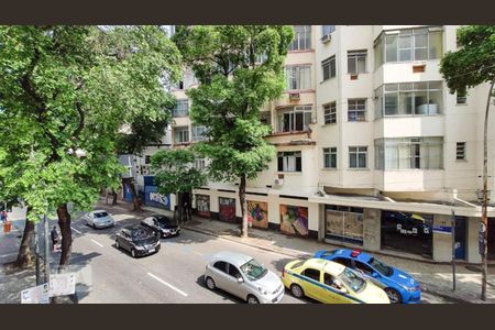 Apartamento à venda com 98m², 2 quartos e sem vagaVista