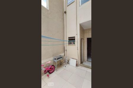 Apartamento à venda com 98m², 2 quartos e sem vagaÁrea de serviço