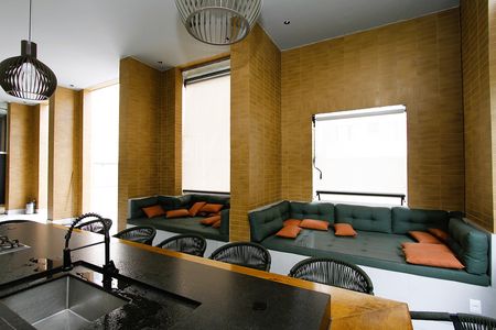 Apartamento à venda com 82m², 2 quartos e 1 vagaÁrea comum