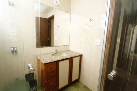 Apartamento à venda com 82m², 2 quartos e 1 vagaBanheiro Social