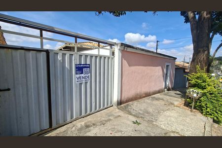 Casa à venda com 220m², 2 quartos e 5 vagasFachada / placa G: RMGS 119