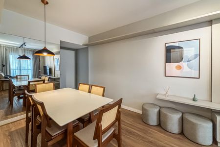 Sala de apartamento para alugar com 2 quartos, 80m² em Itaim Bibi, São Paulo