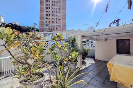Casa para alugar com 162m², 2 quartos e 2 vagasÁrea externa