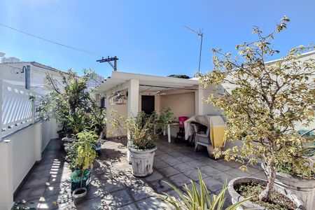 Casa para alugar com 162m², 2 quartos e 2 vagasÁrea externa