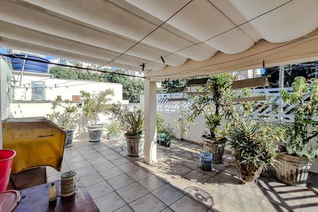 Casa para alugar com 162m², 2 quartos e 2 vagasÁrea externa